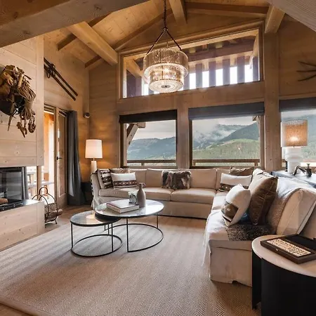 Luxury Chalet, Sleeps 8 With Mountain Views And Jacuzzi Dağ evi Megève