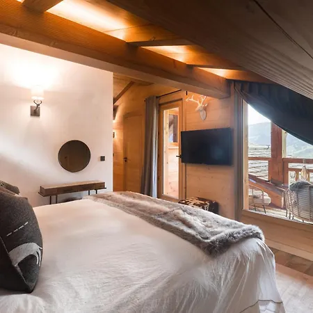 Dağ evi Luxury Chalet, Sleeps 8 With Mountain Views And Jacuzzi *